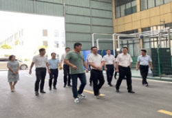 江西省撫州市委書記蒞臨公司指導(dǎo)工作 李文剛董事長熱情接待