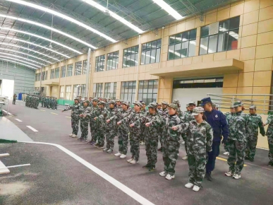 全體員工軍訓